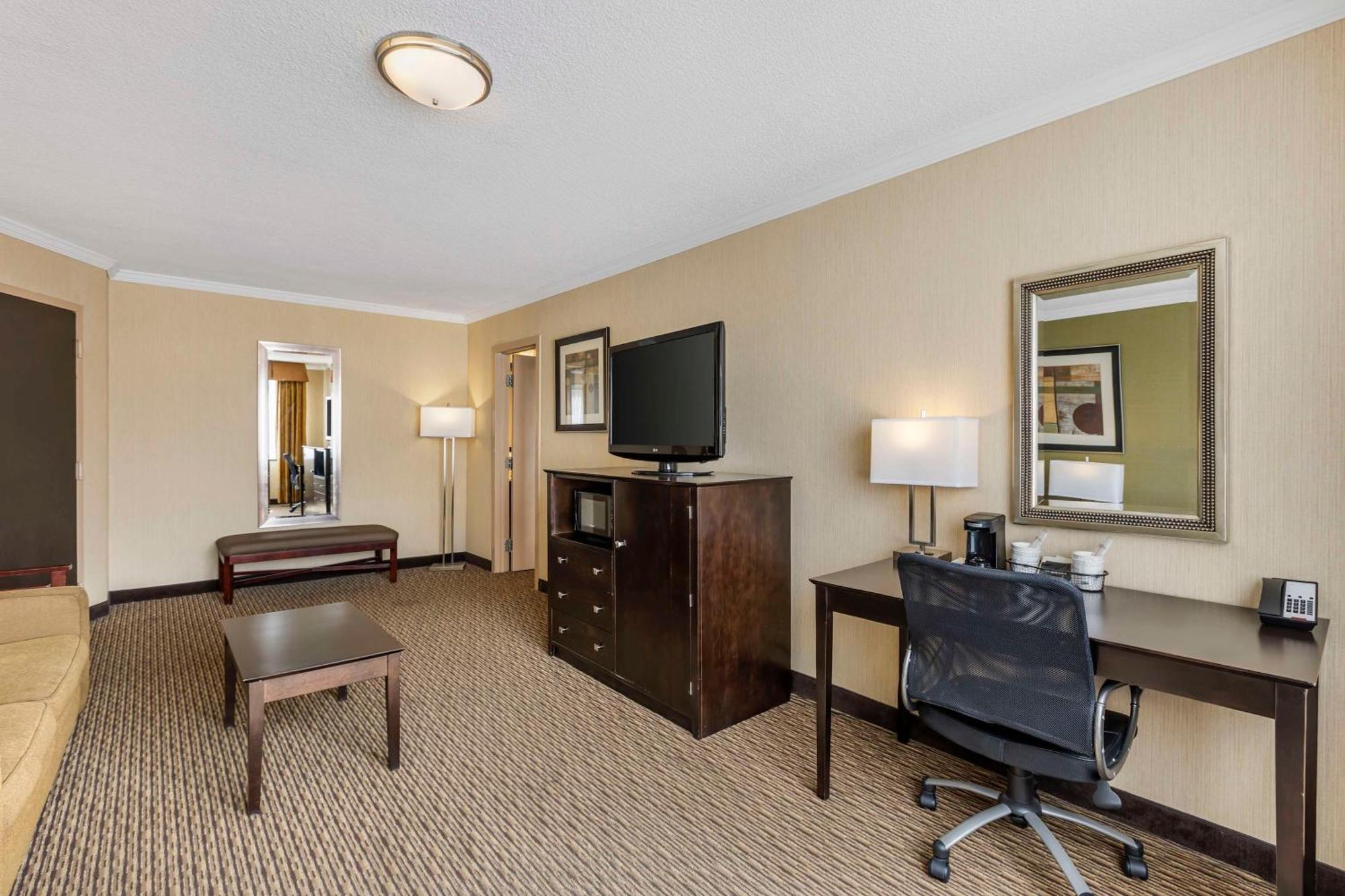 Best Western Watertown/Fort Drum Ngoại thất bức ảnh